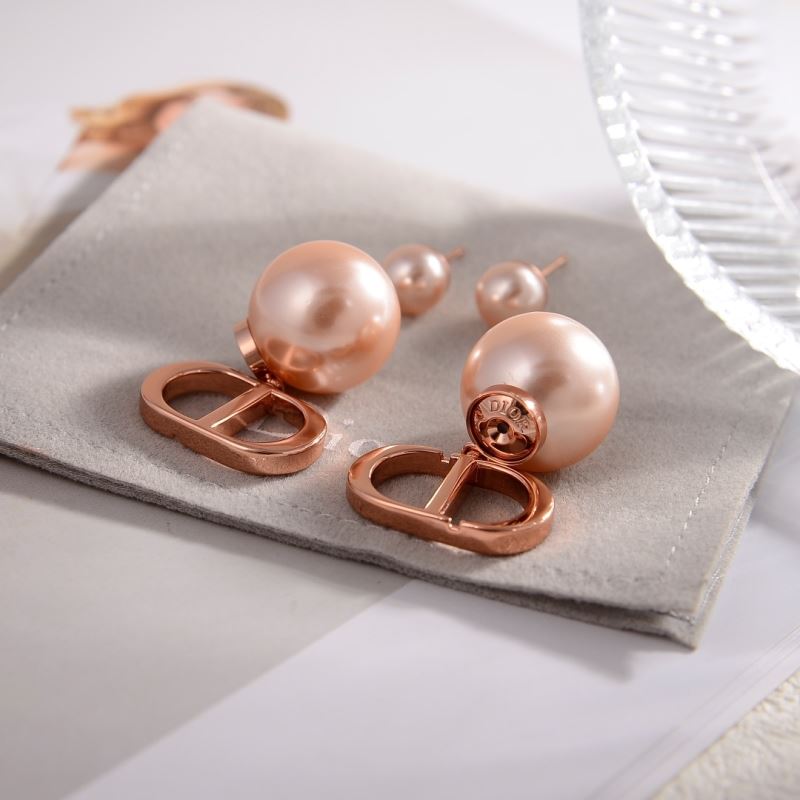 chr1st1an D10r earrings